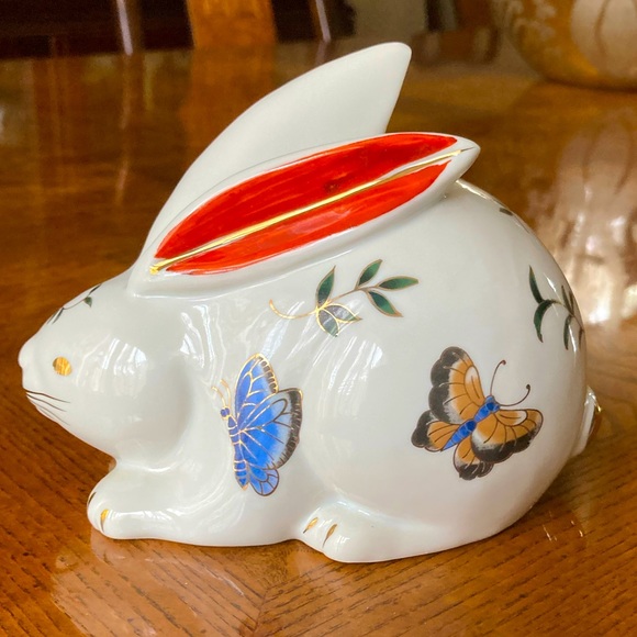 Hand Painted Porcelain Bunny Rabbit Figurine by Action. - Picture 6 of 7